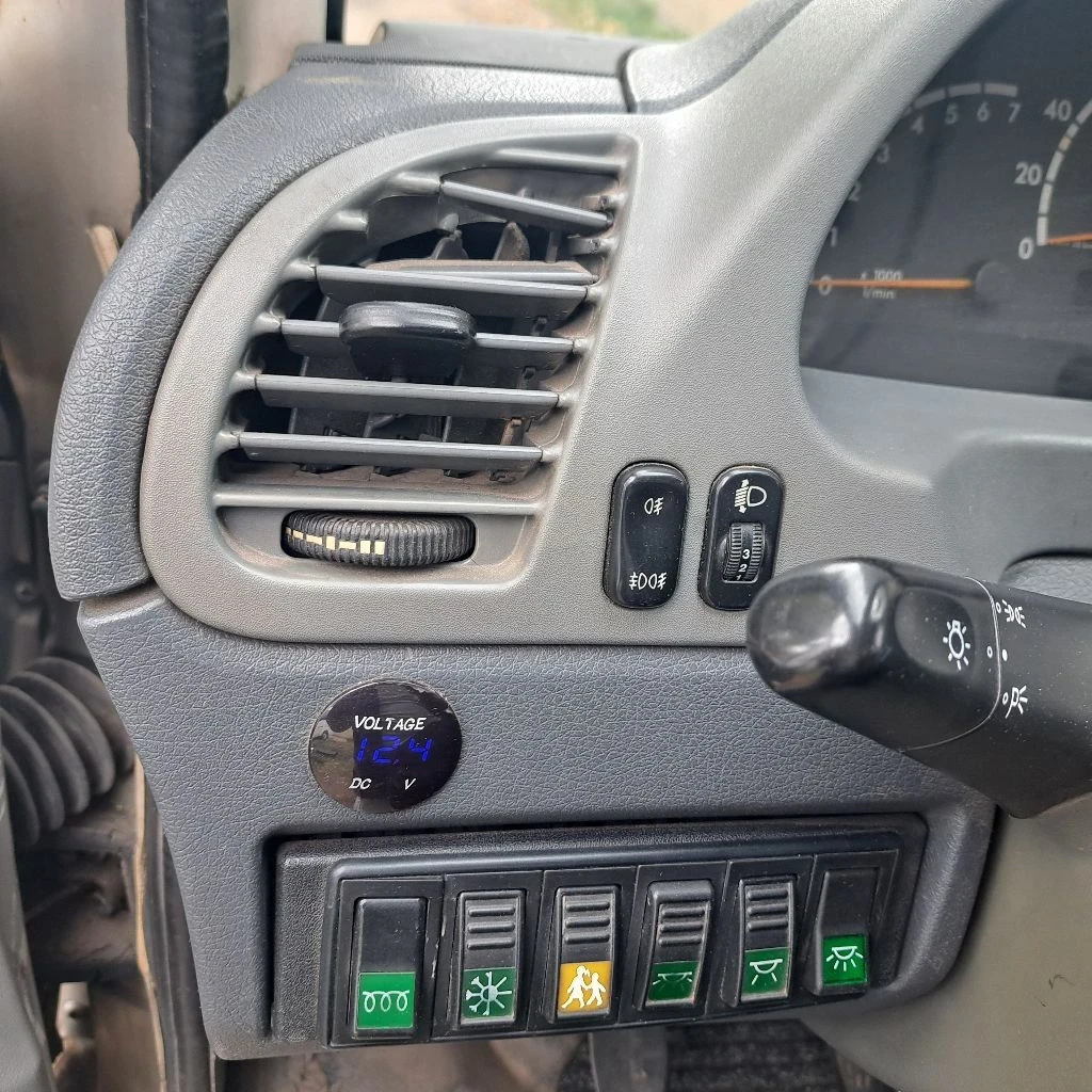 Mercedes-Benz 413 21места  - изображение 6