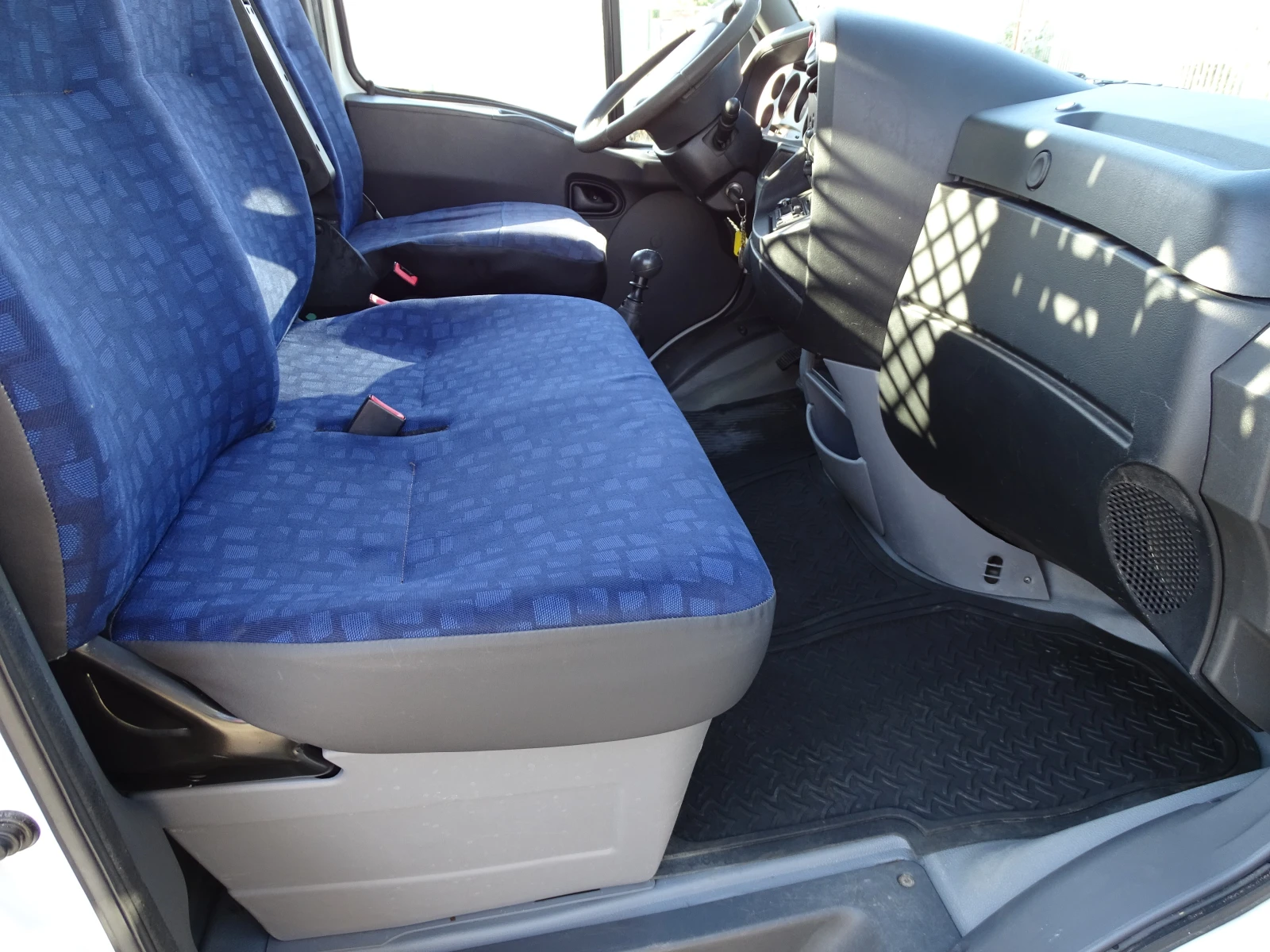 Iveco 35c17 3.0HPI  ТОВАРЕН ОТСЕК  Д- 3.75  Ш-2.01 В 0.40, снимка 10 - Бусове и автобуси - 55688832