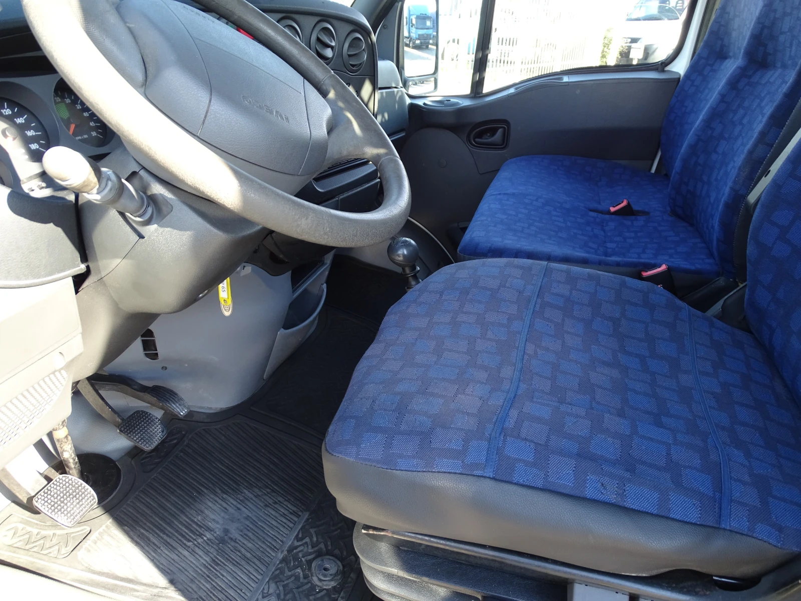 Iveco 35c17 3.0HPI  ТОВАРЕН ОТСЕК  Д- 3.75  Ш-2.01 В 0.40, снимка 9 - Бусове и автобуси - 55688832