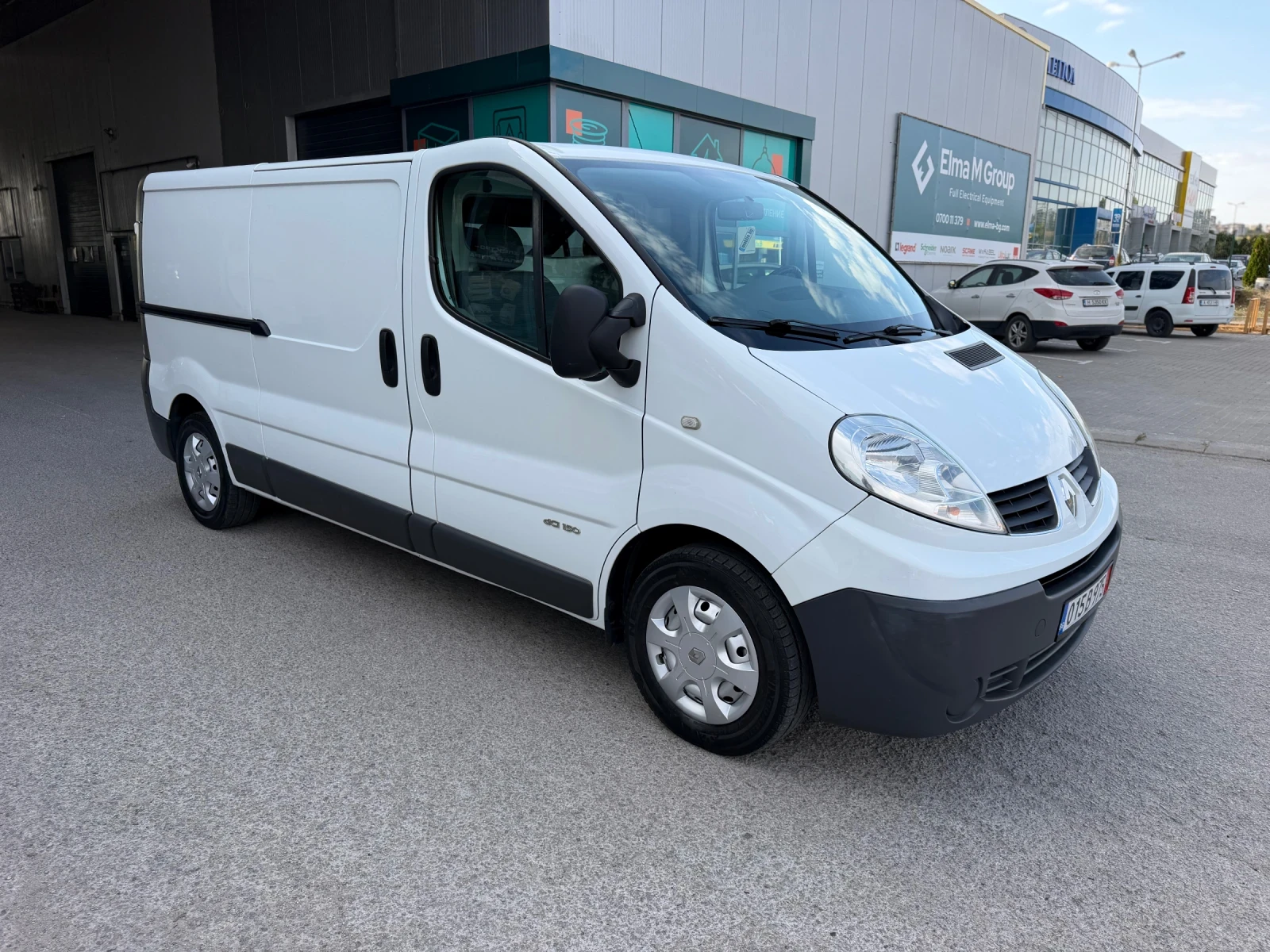 Renault Trafic 2.5 Швейцария, снимка 7 - Бусове и автобуси - 56477285