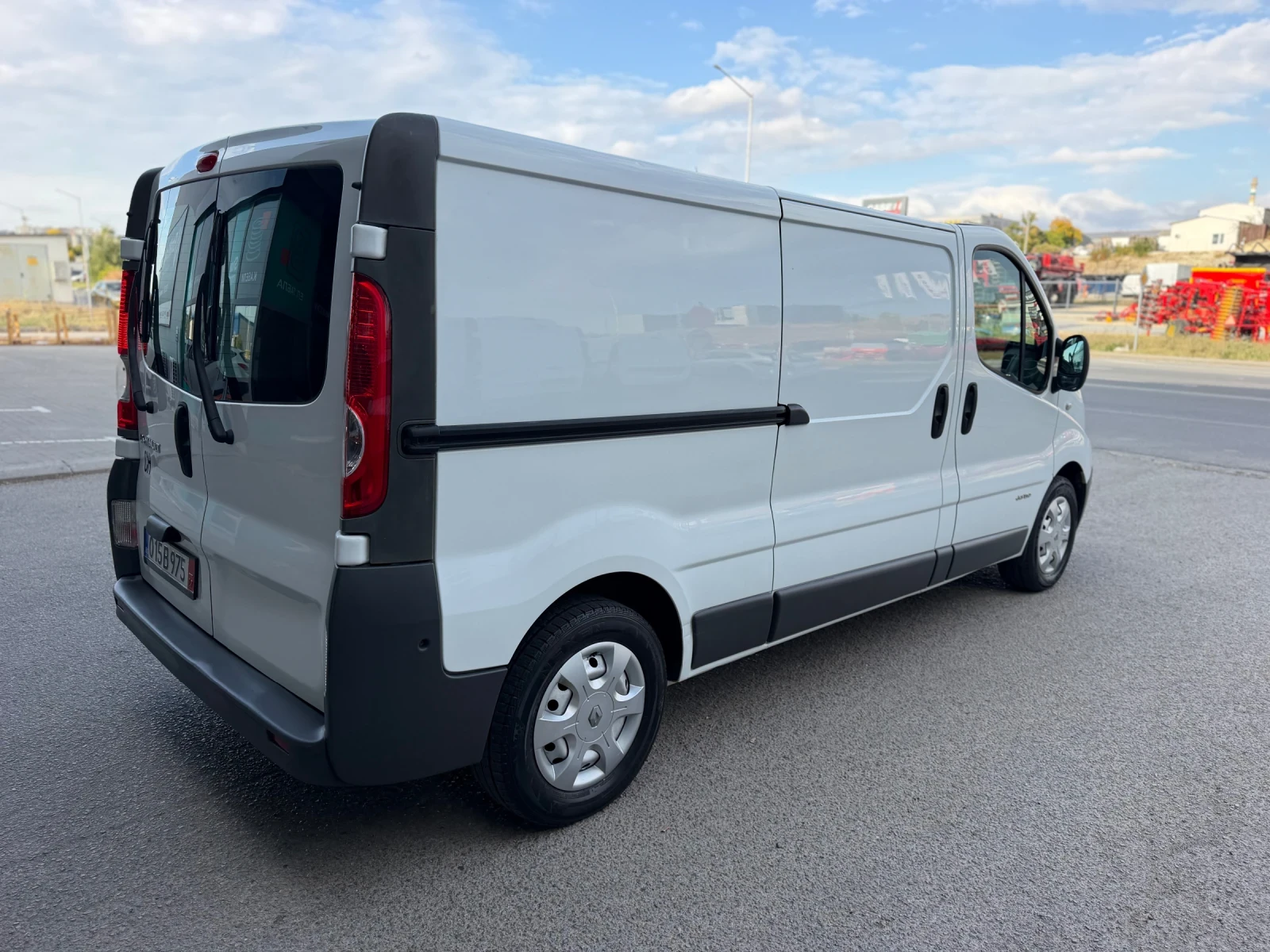 Renault Trafic 2.5 Швейцария, снимка 5 - Бусове и автобуси - 56477285