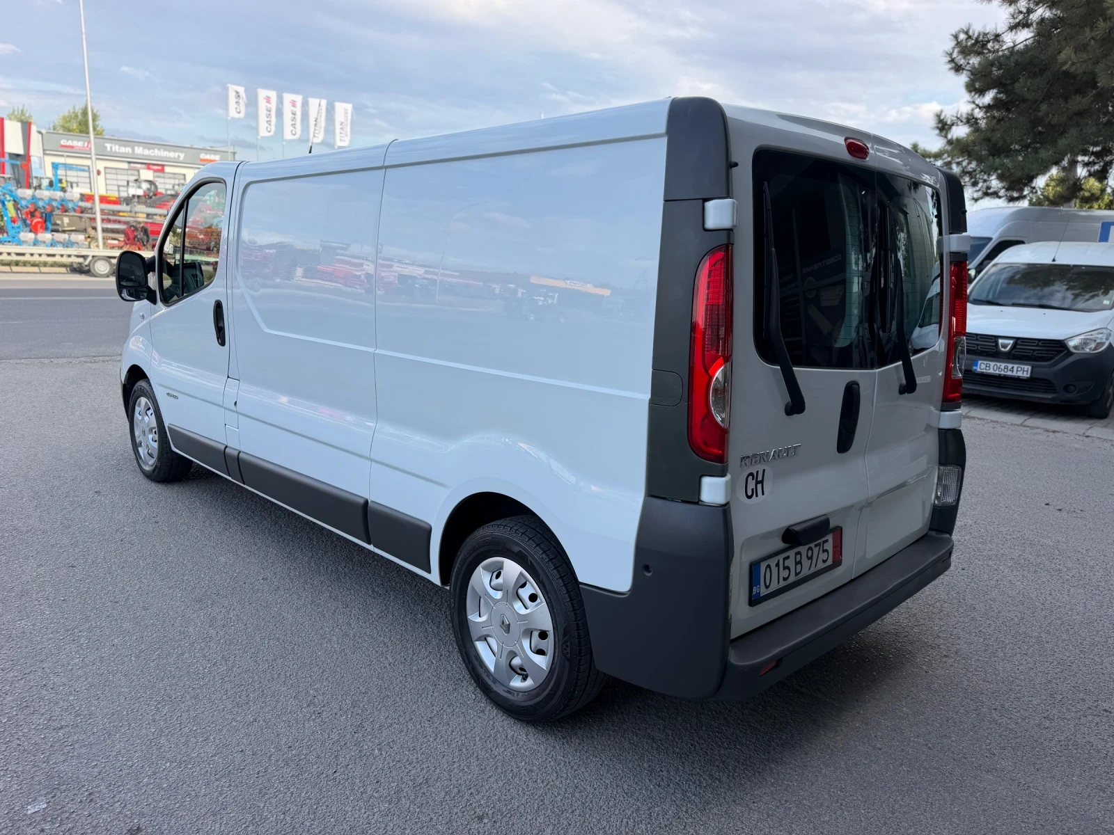 Renault Trafic 2.5 Швейцария, снимка 3 - Бусове и автобуси - 56477285