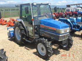 Трактор Kubota СКАЙТРАК, снимка 1 - Селскостопанска техника - 40600090
