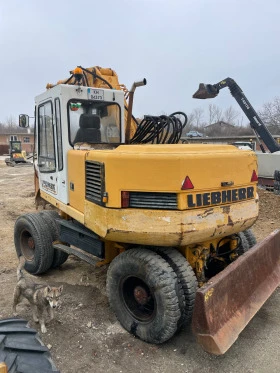 Багер Liebherr 310, снимка 3