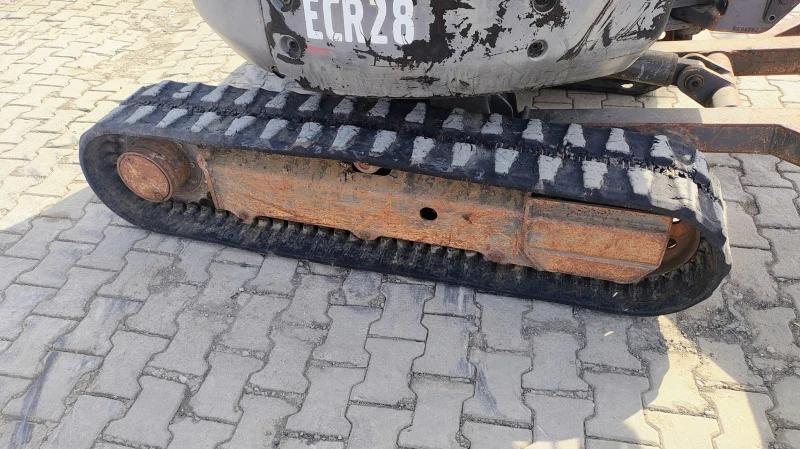 Багер Volvo ECR28, снимка 9 - Индустриална техника - 49462756