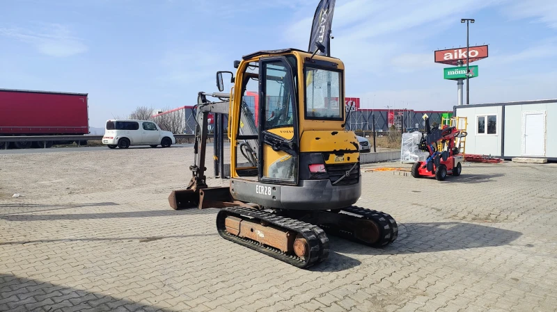 Багер Volvo ECR28, снимка 10 - Индустриална техника - 49462756