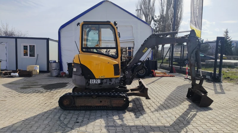 Багер Volvo ECR28, снимка 4 - Индустриална техника - 49462756