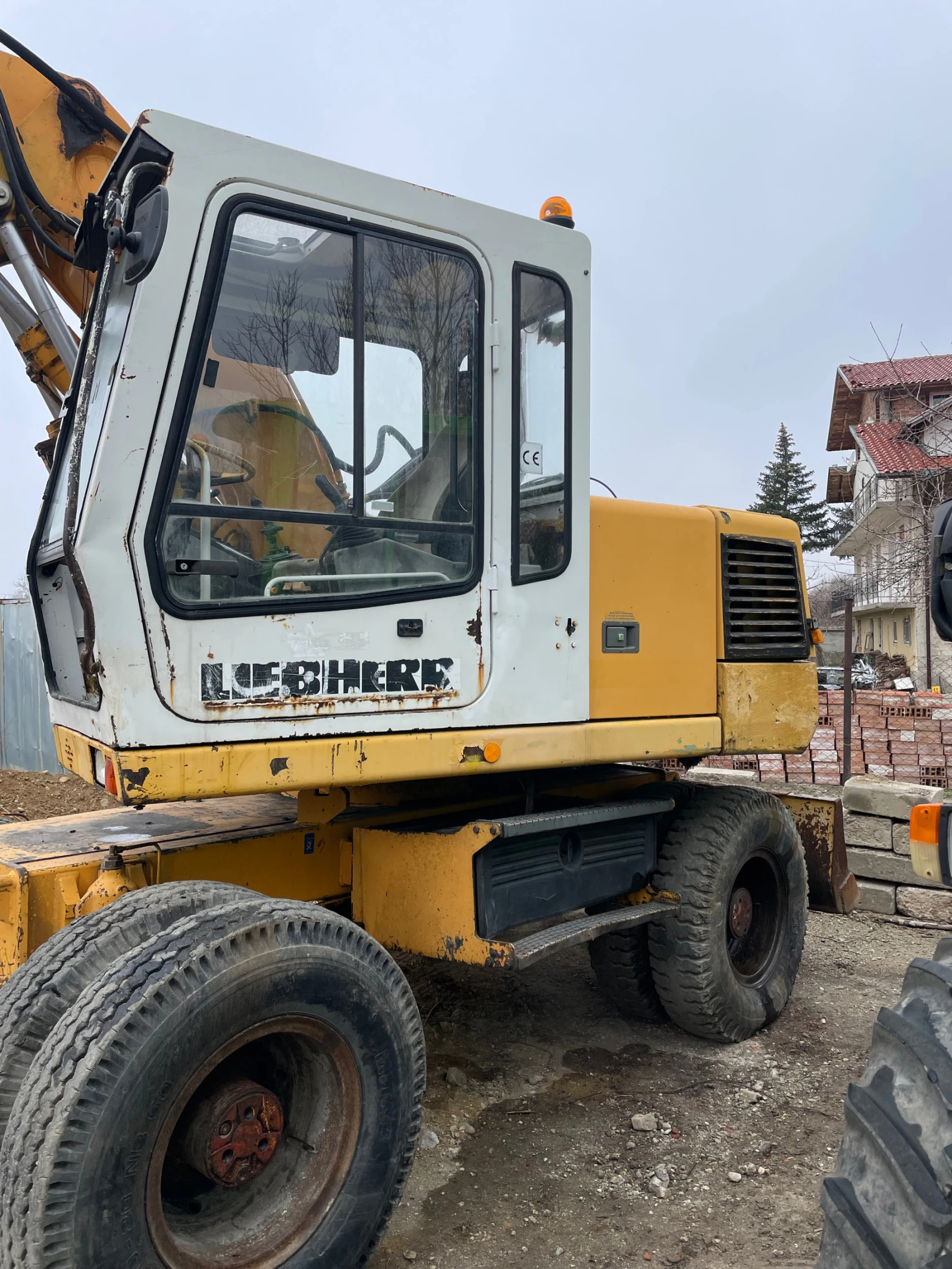  Liebherr 310 | Mobile.bg   1