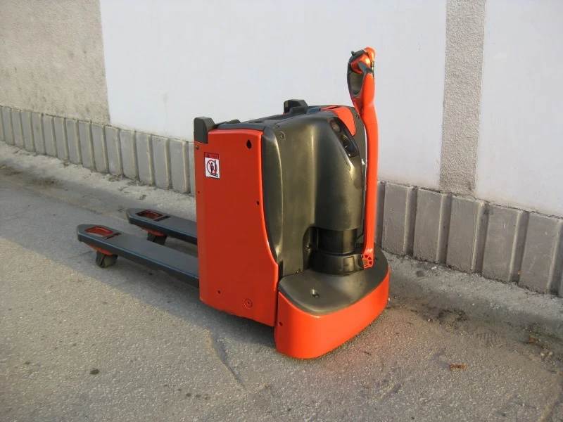 Електрокар Linde T16L /1152/, снимка 14 - Индустриална техника - 43593817