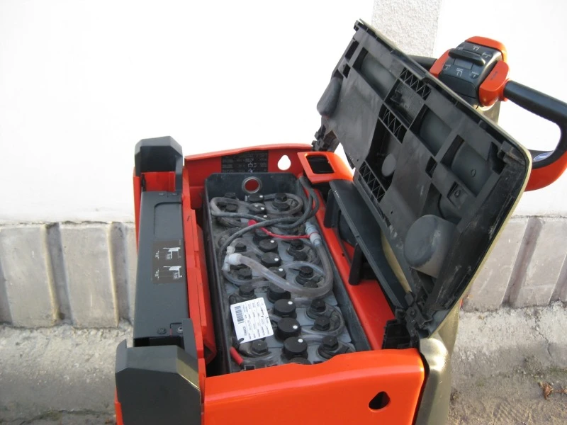 Електрокар Linde T16L /1152/, снимка 15 - Индустриална техника - 43593817