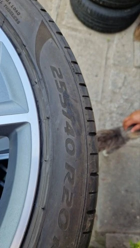 Гуми с джанти Pirelli 255/40R20, снимка 8 - Гуми и джанти - 47572450