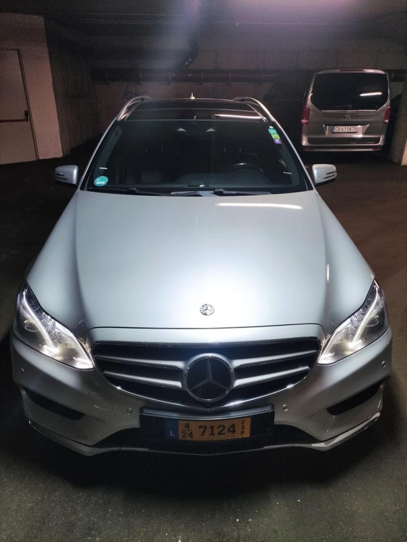 Mercedes-Benz E 350 BlueTEC 4MATIC- AMG-7G TRONIC- PANORAMA - УНИКАТ, снимка 4 - Автомобили и джипове - 47459092