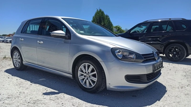 VW Golf 1, 6  TDI ПЕРФЕКТЕН, снимка 3 - Автомобили и джипове - 46561578