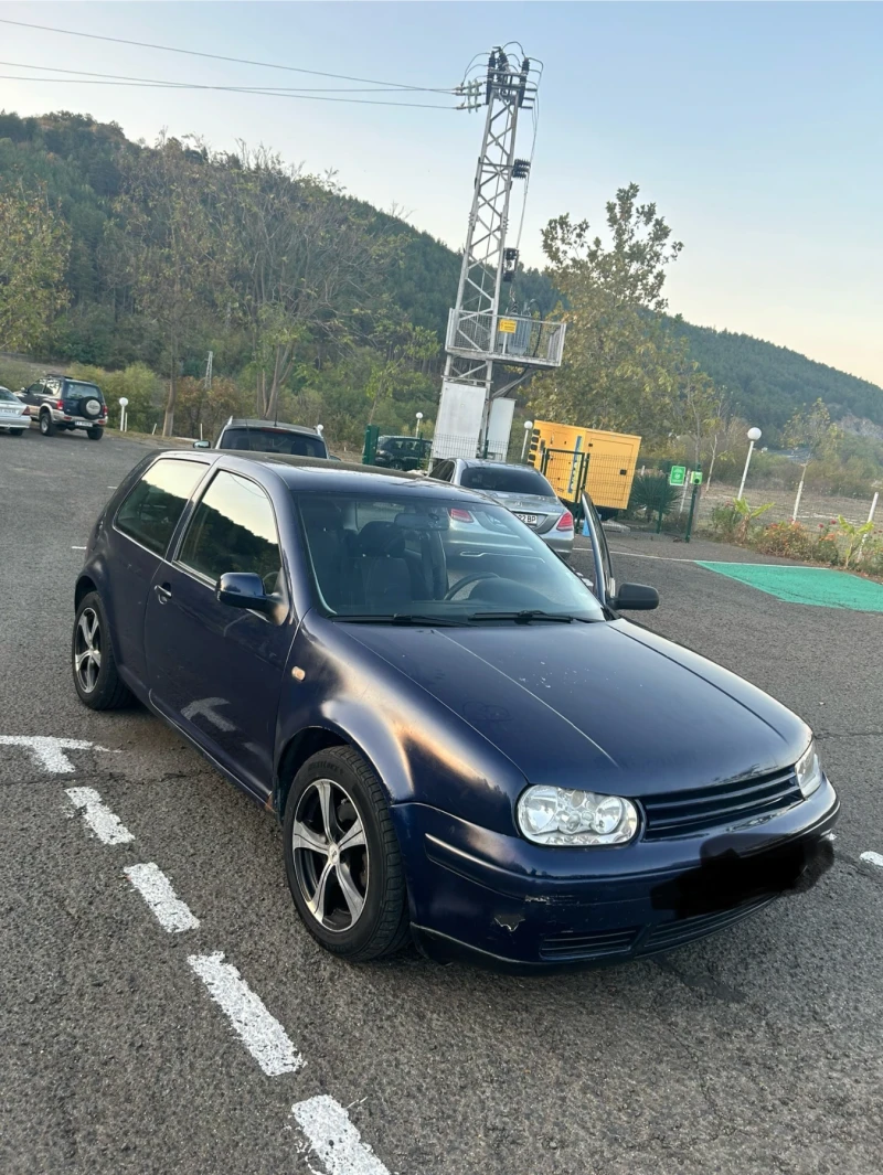 VW Golf, снимка 2 - Автомобили и джипове - 47611460