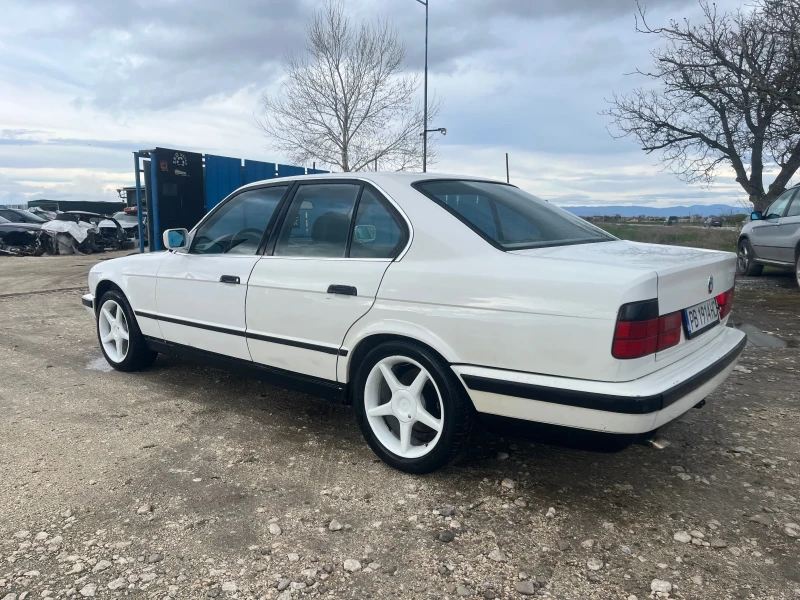 BMW 520, снимка 2 - Автомобили и джипове - 52639814