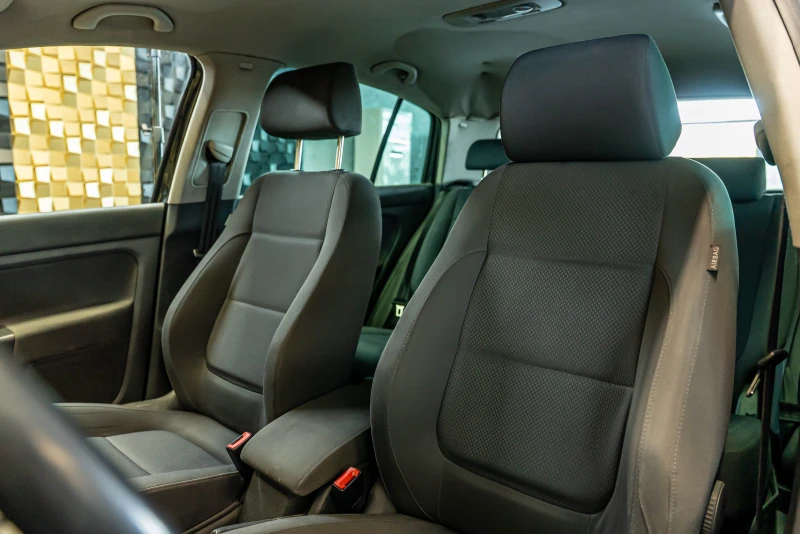 VW Golf Plus 1.9 , снимка 9 - Автомобили и джипове - 51505695