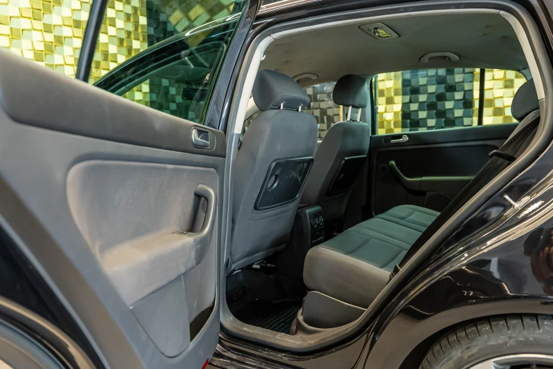 VW Golf Plus 1.9 , снимка 10 - Автомобили и джипове - 51505695