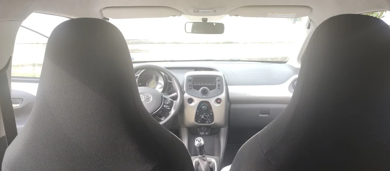 Toyota Aygo В Гаранция до 2028 г , снимка 17 - Автомобили и джипове - 51435438