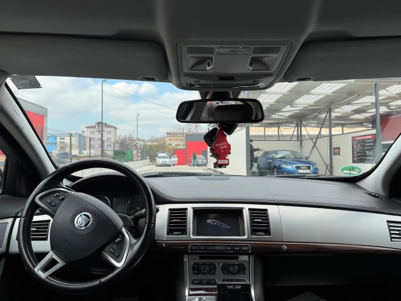 Jaguar Xf 3.0, снимка 2 - Автомобили и джипове - 52298906