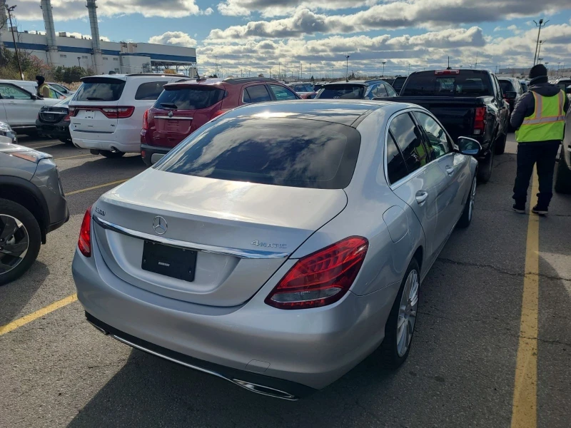Mercedes-Benz C 300 4MATIC CARFAX АВТО КРЕДИТ , снимка 3 - Автомобили и джипове - 52606129