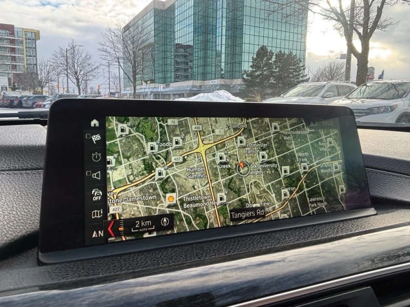 BMW 330 * 330i xDrive Sedan * CARFAX * ЦЕНА ДО БГ, снимка 11 - Автомобили и джипове - 53005412