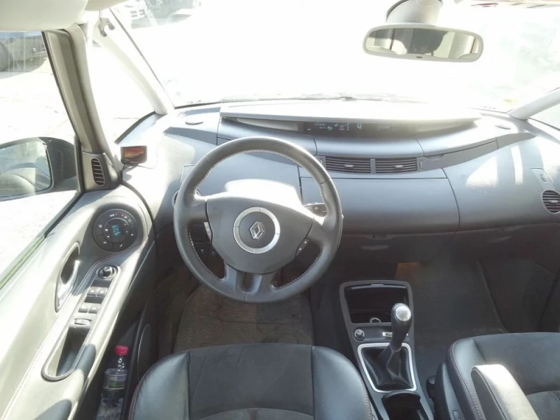 Renault Espace 2.0 dCi, регистриран, снимка 8 - Автомобили и джипове - 53135769