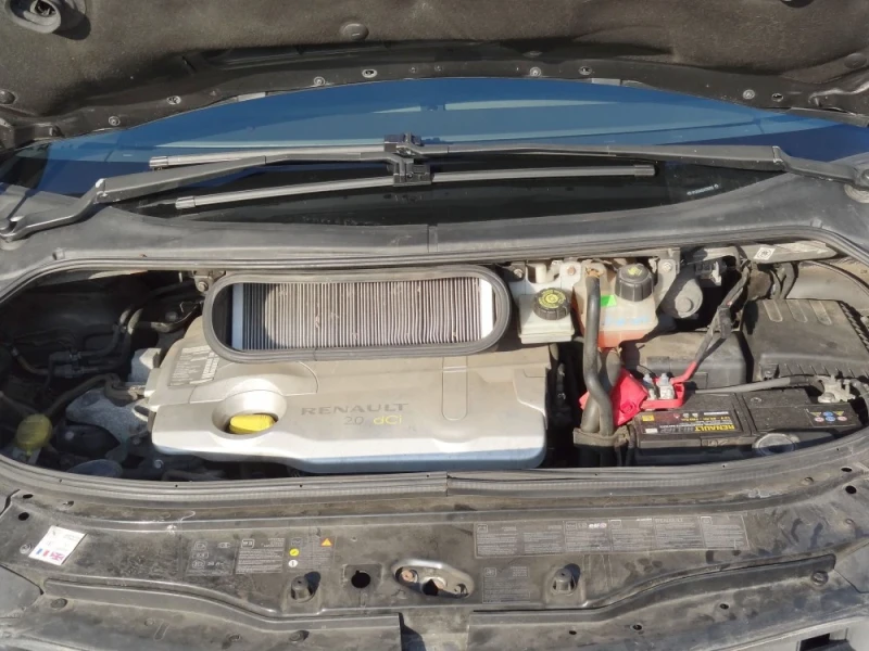 Renault Espace 2.0 dCi, регистриран, снимка 3 - Автомобили и джипове - 53135769