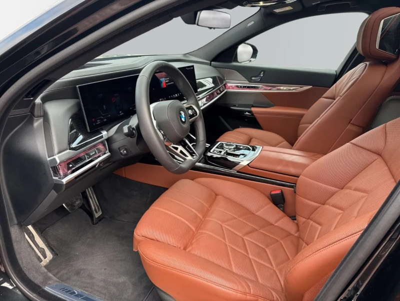 BMW 740 d* xDrive* ExcutiveLounge* SkyLounge* MSportPro, снимка 4 - Автомобили и джипове - 53361120