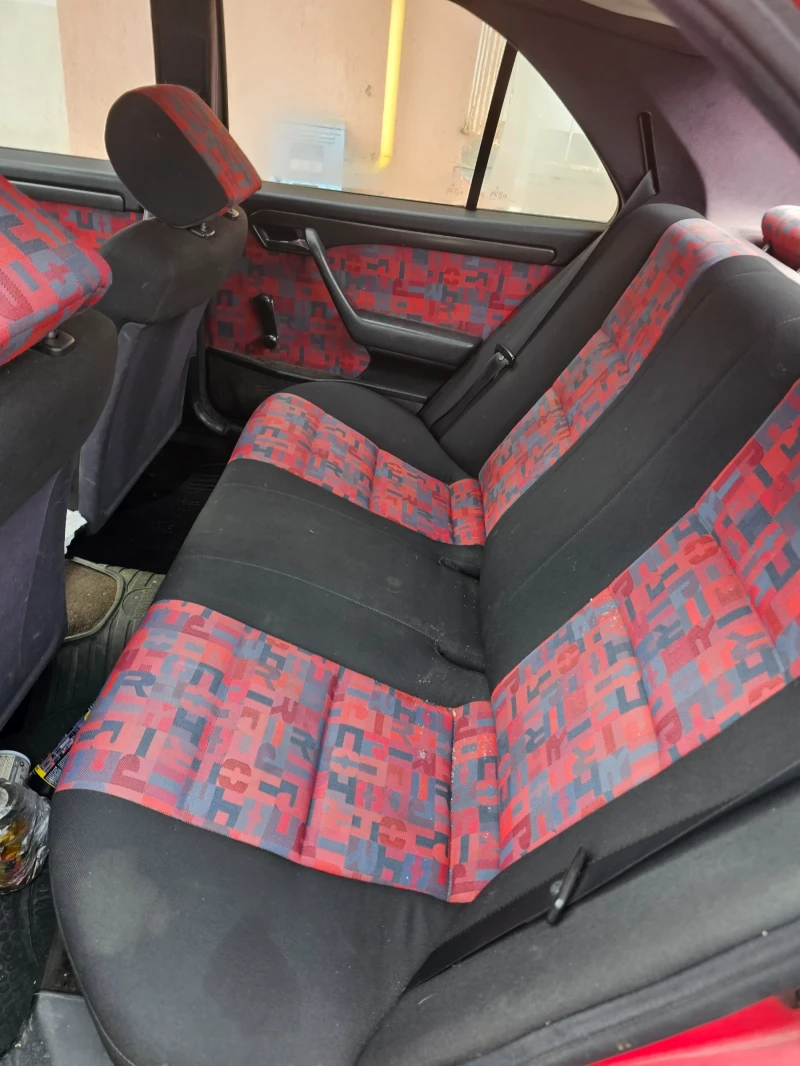 Mercedes-Benz C 180, снимка 7 - Автомобили и джипове - 53427216