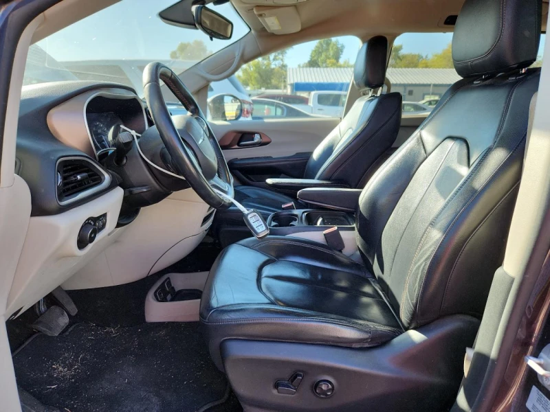 Chrysler Pacifica TOURING L, снимка 7 - Автомобили и джипове - 53593546