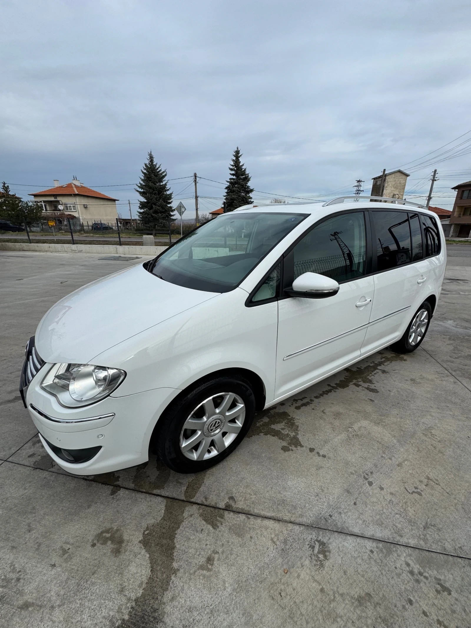 VW Touran 2.0 TDI - изображение 2