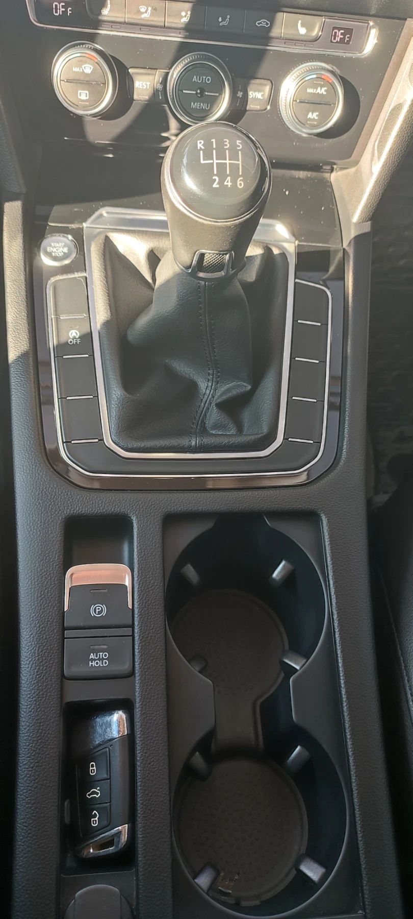 VW Passat Highline 2.0TDi 150кс.Ръчна - изображение 6