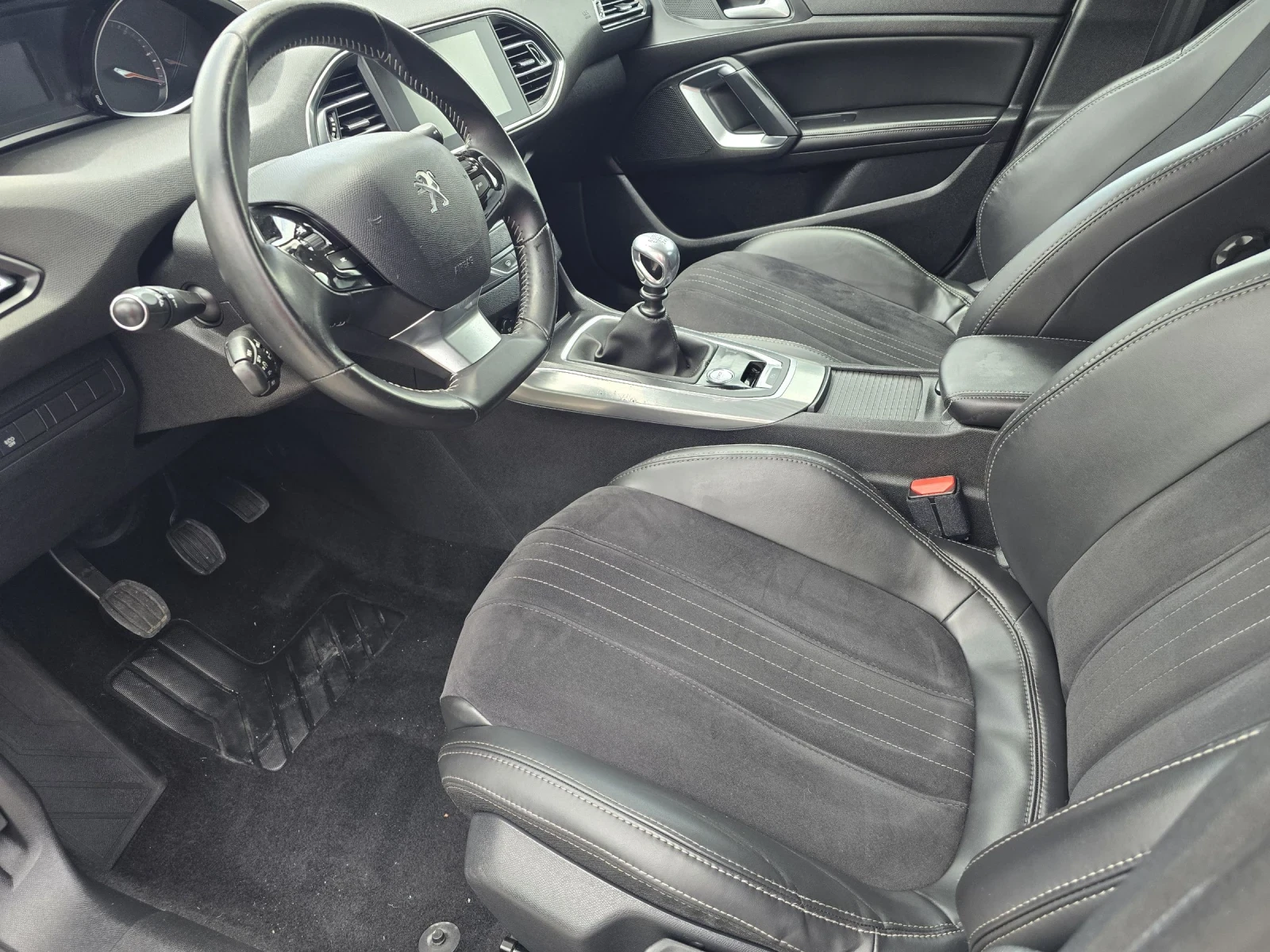 Peugeot 308 1.6 HDI * ALLURE * FULL LED * EURO 6 - изображение 7