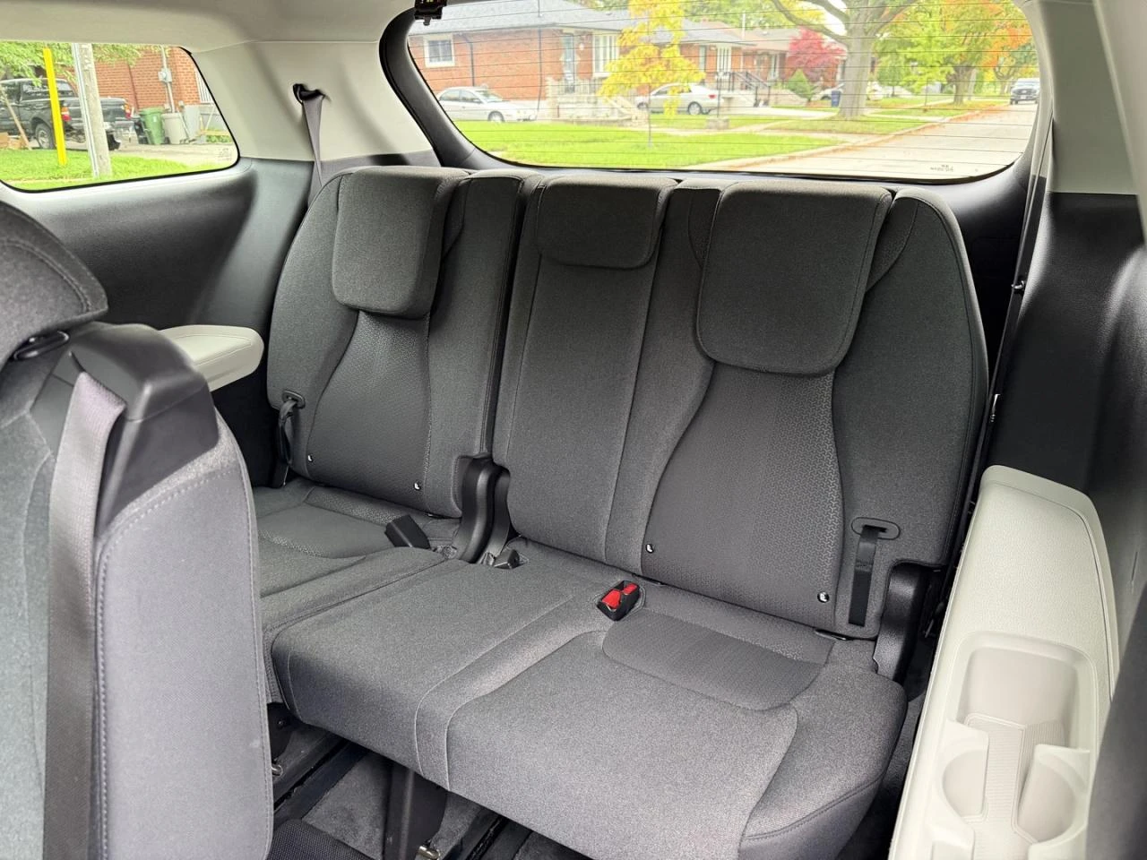 Kia Carnival LX / 3.5 V6 / 7 Seats - изображение 10