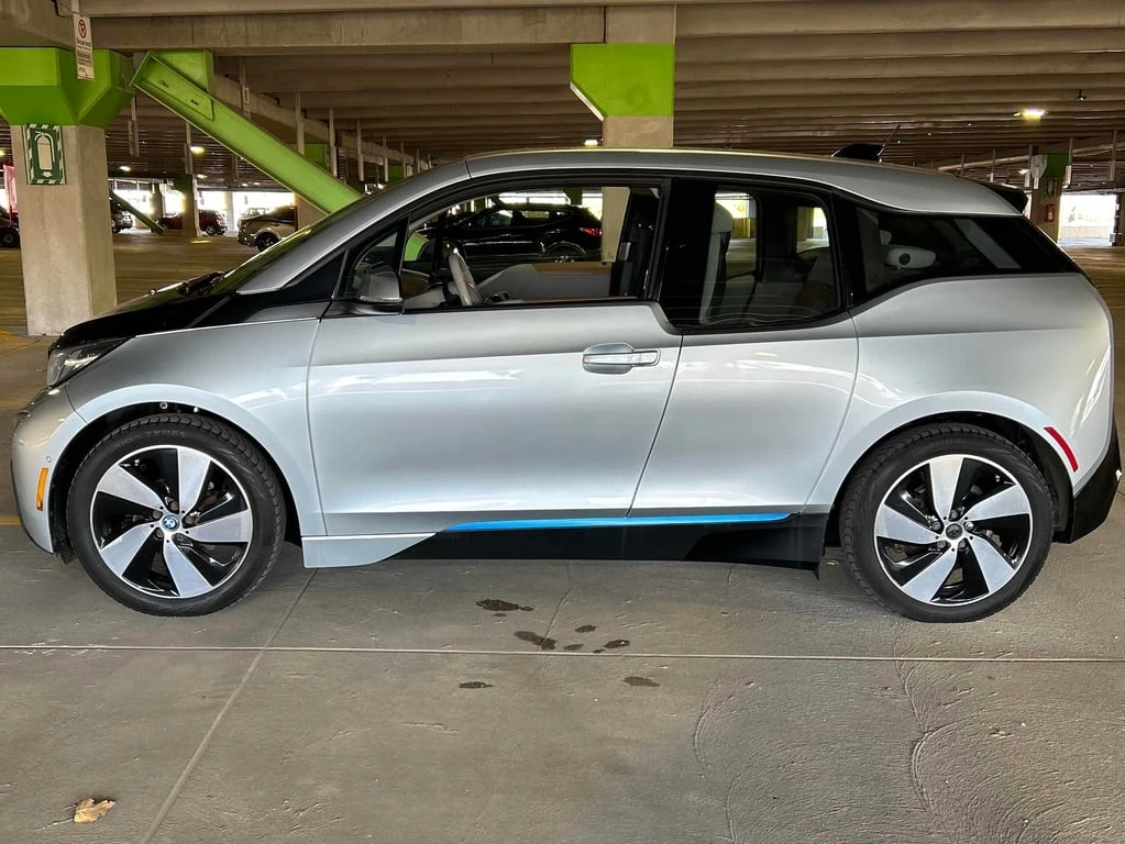 BMW i3 * 4dr HB * CARFAX *    | Mobile.bg   2