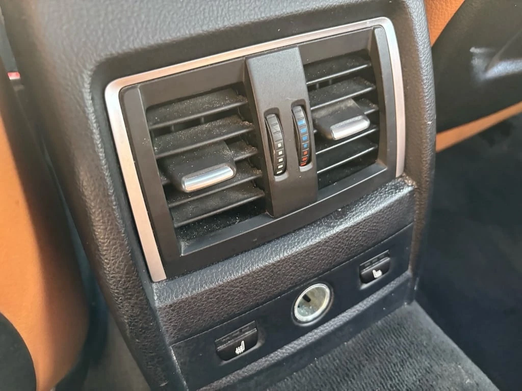 BMW 330 * 330i xDrive Sedan * CARFAX * ���� �� �� | Mobile.bg � ����������� 16