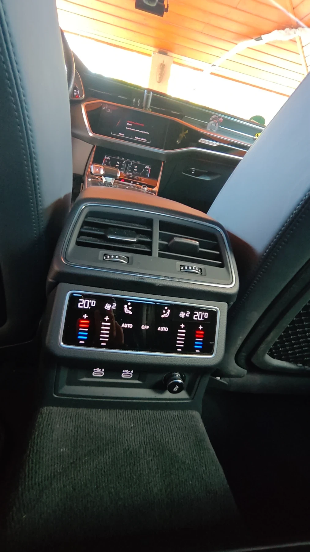 Audi A7 3.0 TDI 286к.с S line Matrix фарове, Панорама , снимка 13 - Автомобили и джипове - 54914087