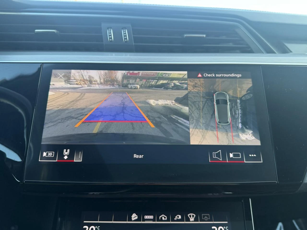 Audi E-Tron Technik * Pano * В ГАРАНЦИЯ* AвтоКредит * ЦЕНА ДО , снимка 15 - Автомобили и джипове - 53842395