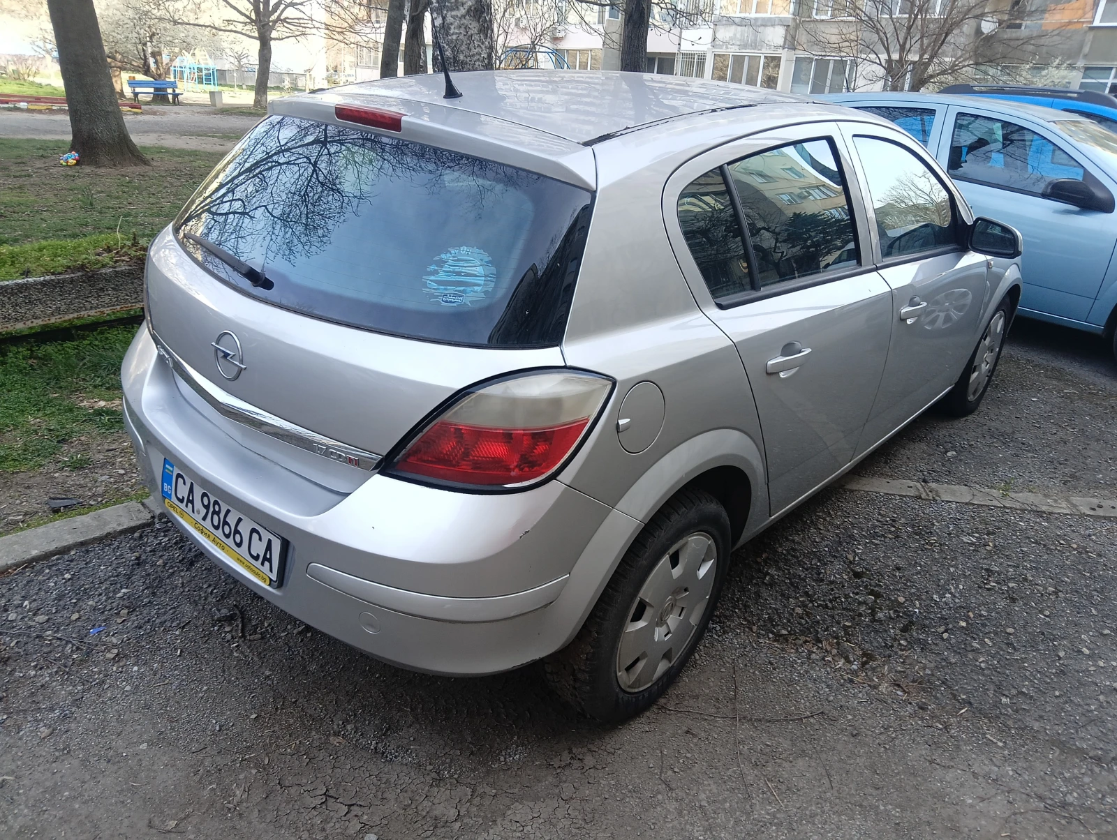 Opel Astra, снимка 8 - Автомобили и джипове - 54038011
