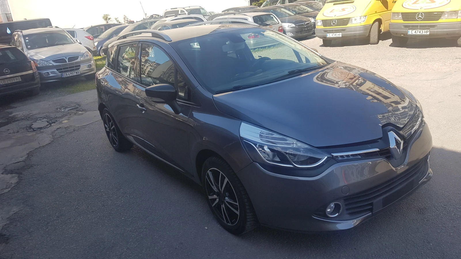 Renault Clio 1.5DCI AVTOMAT KATO HOBA, снимка 5 - Автомобили и джипове - 54333247
