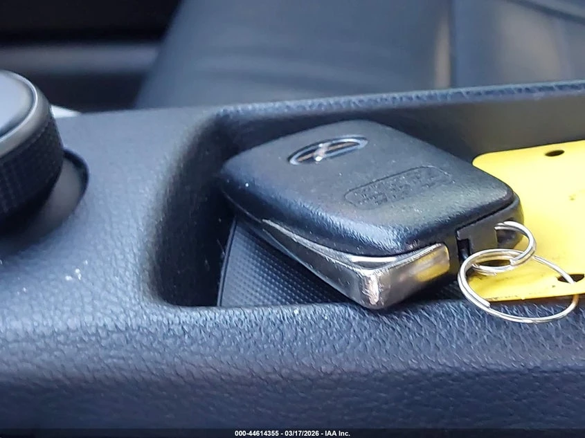 Lexus IS 250 2.5L V-6 DI, DOHC, VVT, 204HP Rear Wheel Drive | Mobile.bg � ����������� 11
