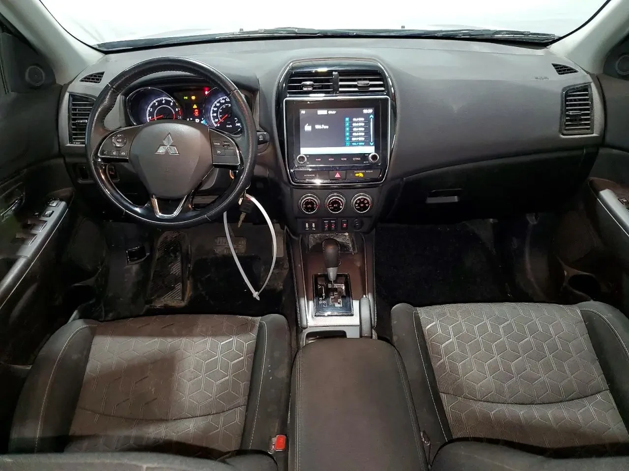 Mitsubishi RVR SE, снимка 8 - Автомобили и джипове - 54639614