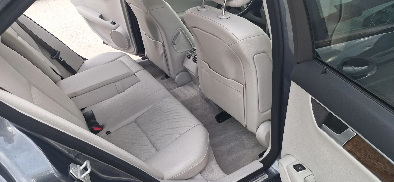Mercedes-Benz C 250  CDI 7g tronic plus 4matik 204hp, снимка 13 - Автомобили и джипове - 54746020