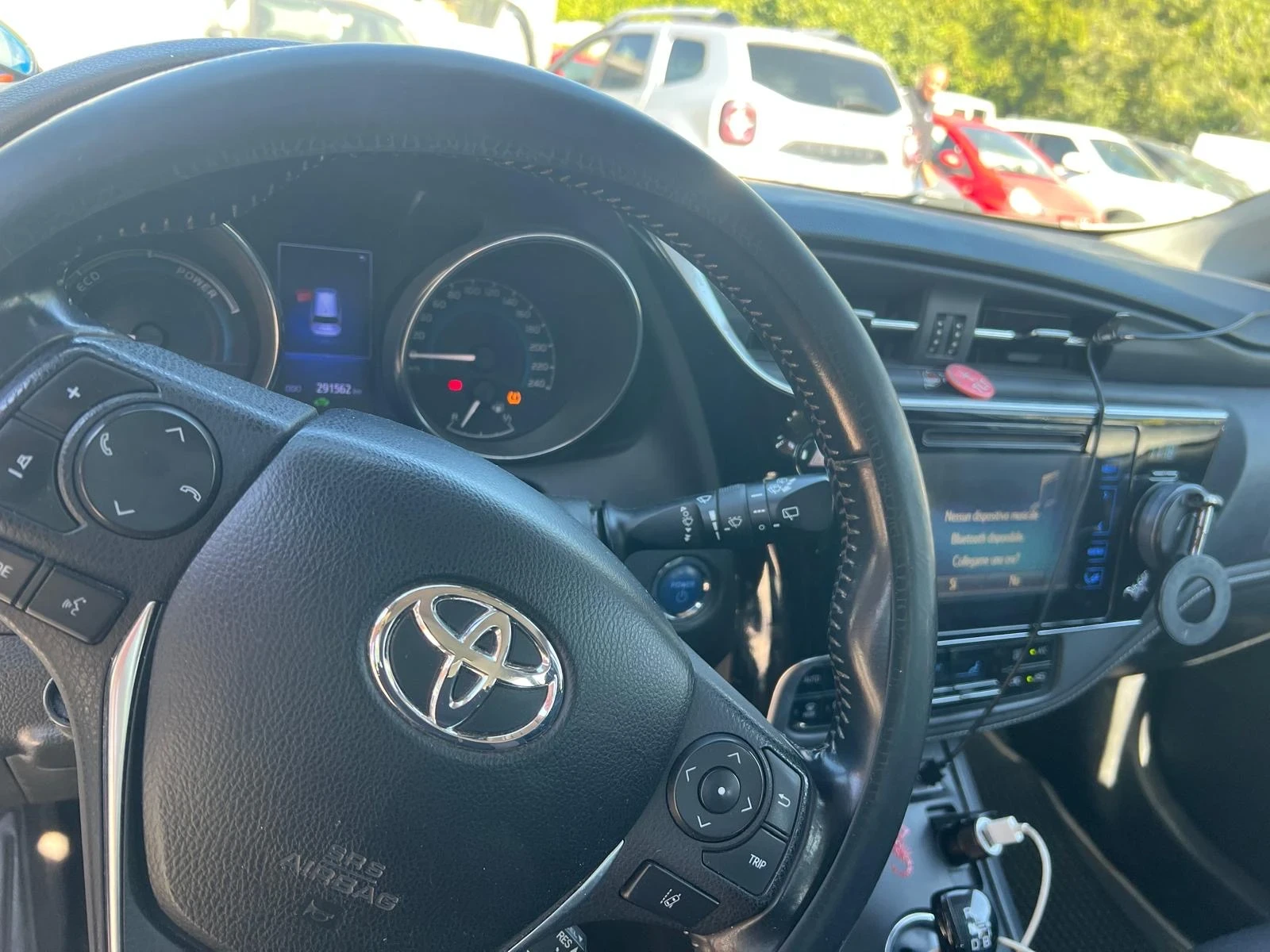 Toyota Auris 1.8 Hibrid 99konq Evro 6, снимка 6 - Автомобили и джипове - 55999048