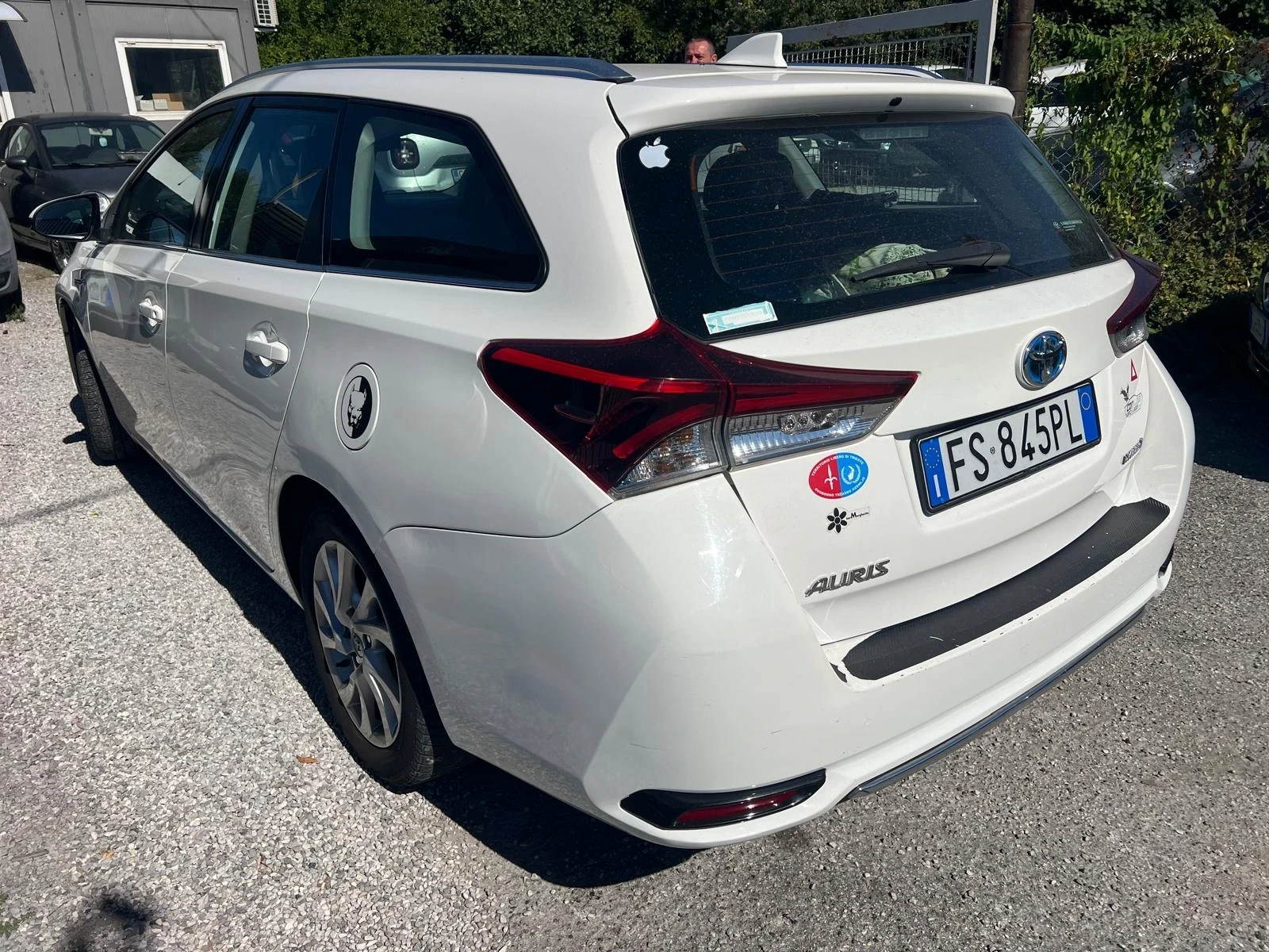 Toyota Auris 1.8 Hibrid 99konq Evro 6, снимка 4 - Автомобили и джипове - 55999048