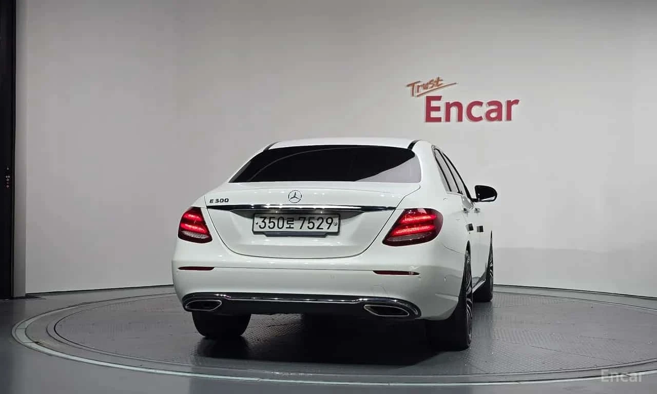 Mercedes-Benz E 300 AVANTGARDE FACE ��������� 360 HUD  | Mobile.bg � ����������� 4