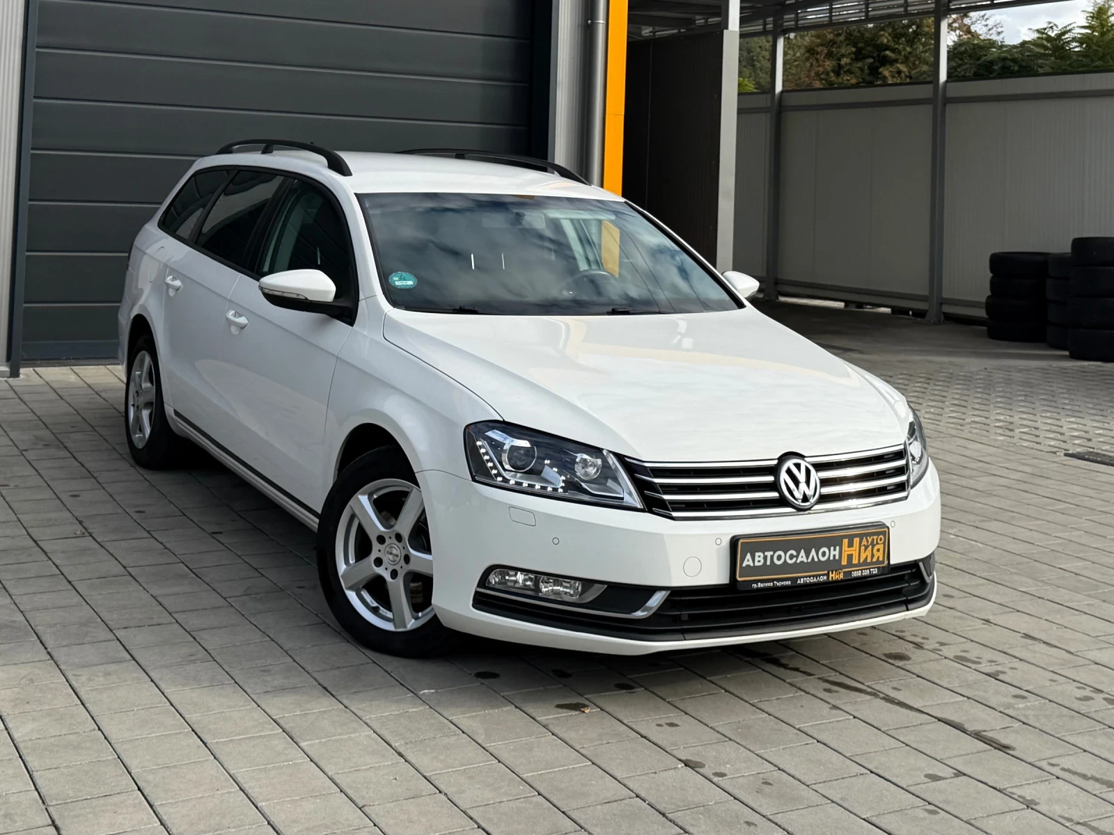 VW Passat 2.0TDI * LED* NAVI* , снимка 3 - Автомобили и джипове - 56567416