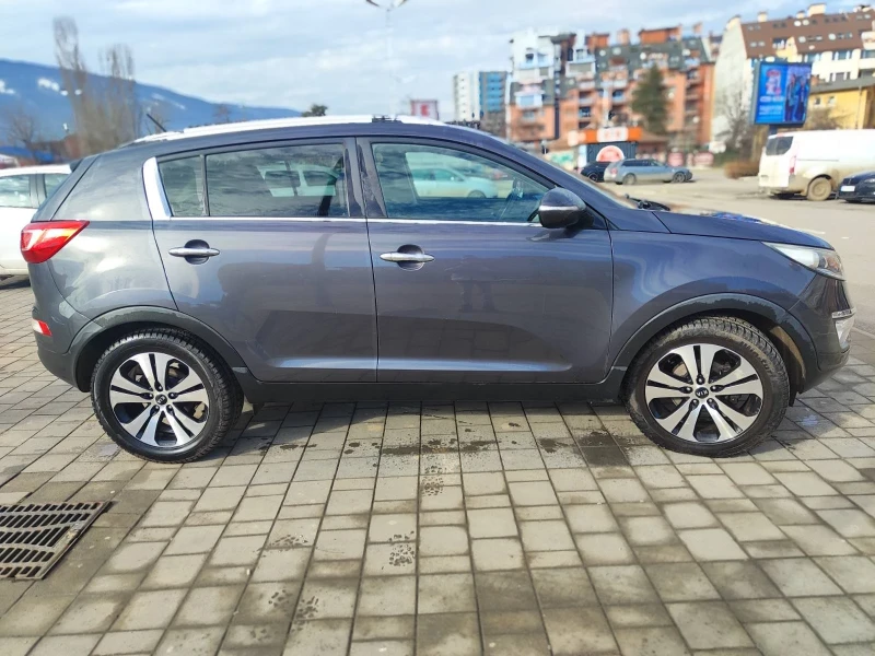 Kia Sportage, снимка 3 - Автомобили и джипове - 48869346