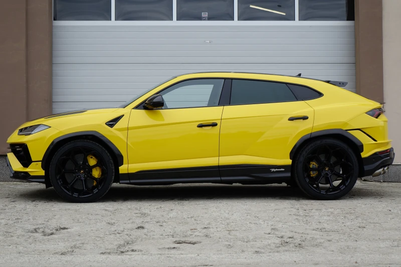 Lamborghini Urus PERFORMANTE* CARBON* CERAMIC* AKRAPOVIC* 23&#34;* , снимка 3 - Автомобили и джипове - 50223206