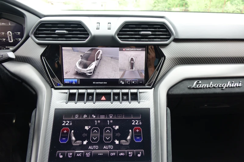 Lamborghini Urus PERFORMANTE* CARBON* CERAMIC* AKRAPOVIC* 23&#34;* , снимка 11 - Автомобили и джипове - 50223206